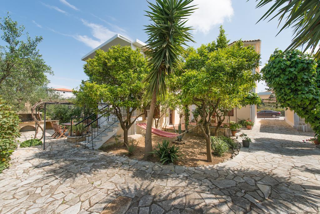 Physis Studios Vasilikí Esterno foto